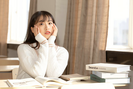 貴州財(cái)經(jīng)大學(xué)非全日制研究生分?jǐn)?shù)線在哪里看？