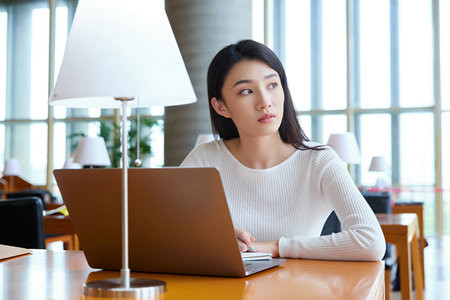 華中科技大學(xué)MPAcc國(guó)家線與院校線一樣嗎，影響因素有哪些？