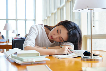 新疆農(nóng)業(yè)大學(xué)MPAcc分?jǐn)?shù)線每年一樣嗎？
