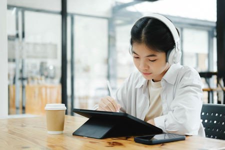 新疆農(nóng)業(yè)大學MPA分數(shù)線每年一樣嗎？