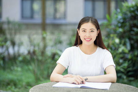 河南師范大學(xué)MBA每年分?jǐn)?shù)線一樣嗎？