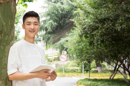 廣東工業(yè)大學(xué)在職研究生同等學(xué)力招生人群