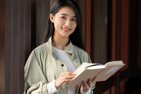 廣播電視藝術(shù)學(xué)在職研究生招生人群