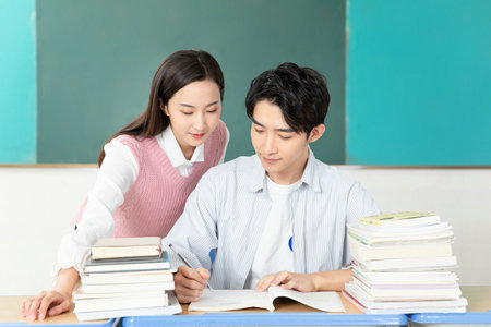 美國伊利諾伊大學(xué)國際博士招生專業(yè)