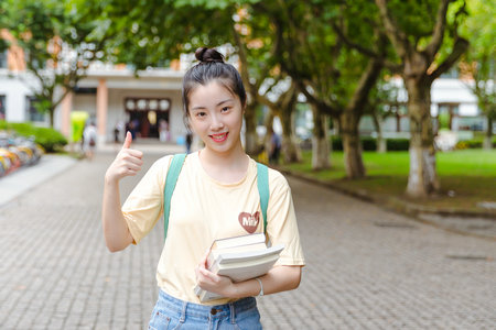 英國(guó)西倫敦大學(xué)招生人群