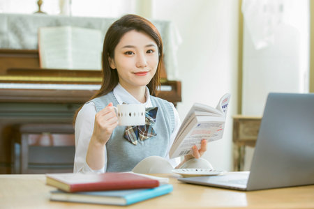 中藥學(xué)在職研究生招生人群