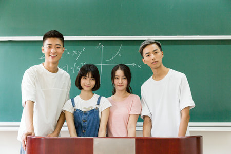 中國(guó)現(xiàn)當(dāng)代文學(xué)在職研究生招生人群