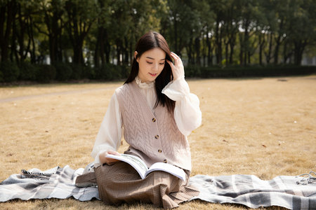西班牙內(nèi)布里哈大學(xué)招生流程