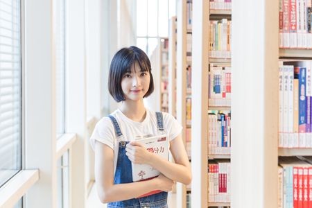 上海外國(guó)語大學(xué)在職研究生招生學(xué)院介紹
