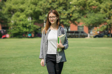 加拿大女王大學(xué)金融管理中外合辦招生動(dòng)態(tài)