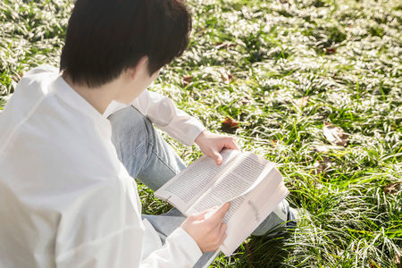2025年廣東財經(jīng)大學(xué)在職研究生招生簡章
