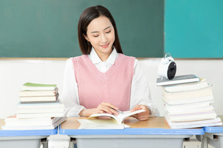 2025年哈爾濱工業(yè)大學(xué)在職研究生招生簡章