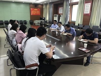 中南財(cái)大會計(jì)學(xué)院召開研究生期中教學(xué)檢查師生座談會