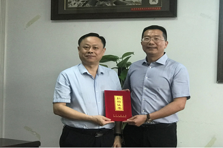 回校助力學(xué)院科技創(chuàng)新公益平臺(tái)建設(shè)圖片02