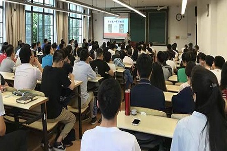 上海交大機械與動力工程學院2019級MEM研究生新生見面會03