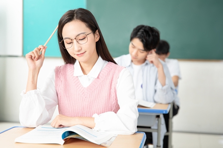青島科技大學(xué)同等學(xué)力在職研究生招生時(shí)間安排！