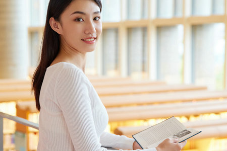 河南財經(jīng)政法大學在職研究生國際貿(mào)易學招生動態(tài)