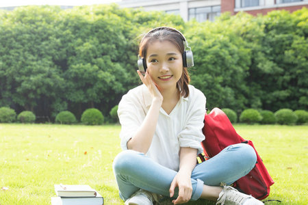 中醫(yī)學(xué)在職研究生需要參加考試嗎