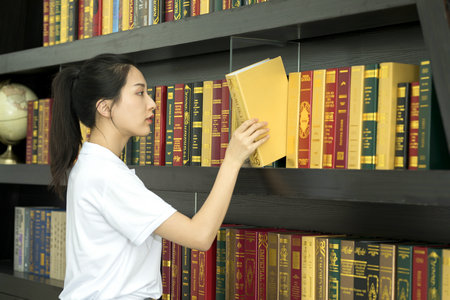 美國(guó)菲爾萊狄更斯大學(xué)國(guó)際博士招生對(duì)象