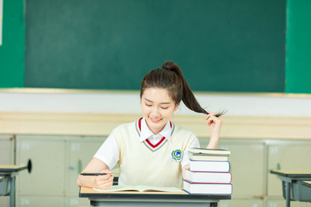 美國亞利桑那大學(xué)國際碩士招生流程