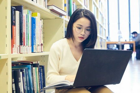 報考耳鼻咽喉科學(xué)非全日制研究生畢業(yè)是雙證嗎