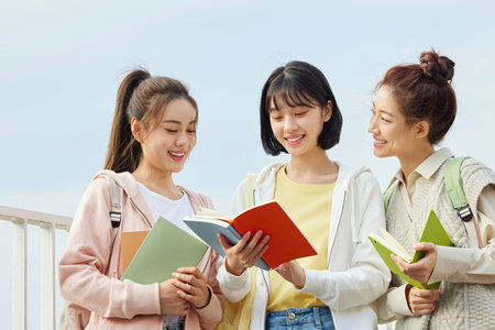 美國(guó)羅商大學(xué)報(bào)考條件及流程