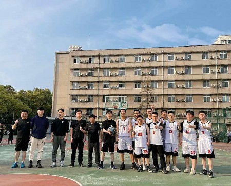 學(xué)生活動(dòng) | 中南財(cái)經(jīng)政法大學(xué)MBA：激情青春，以“藍(lán)”會(huì)友！