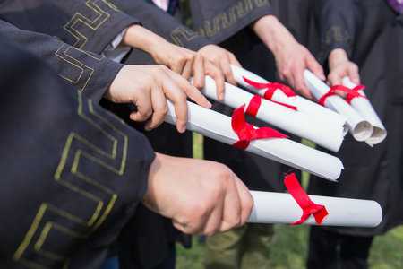 法國(guó)雷恩高等商學(xué)院國(guó)際博士招生簡(jiǎn)章