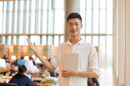 英國開放大學(xué)招生人群