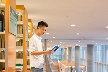 韓國(guó)慶熙大學(xué)學(xué)費(fèi)