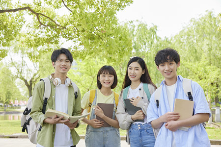 英國開放大學(xué)招生時間