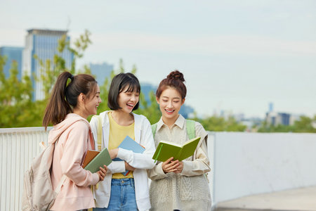 上海對外經(jīng)貿(mào)大學(xué)國際貿(mào)易在職研究生招生對象