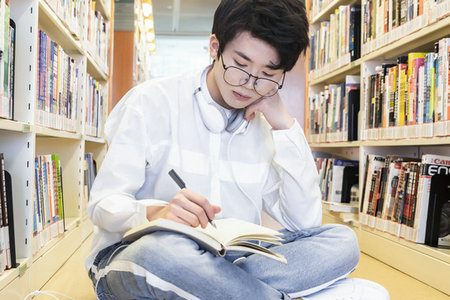 西安工業(yè)大學(xué)MPAcc學(xué)費(fèi)一覽表