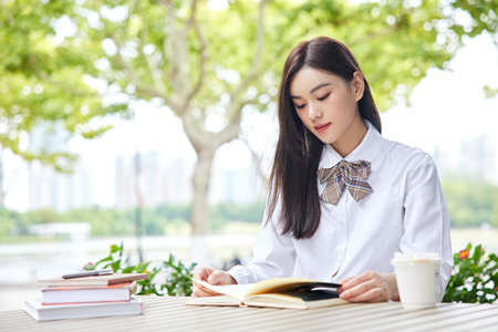 湖南大學(xué)非全日制研究生報(bào)考條件