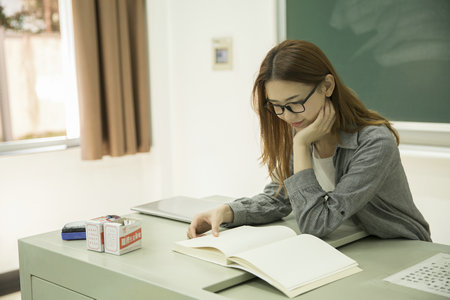 西南政法大學(xué)非全日制研究生調(diào)劑流程