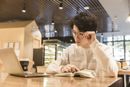 美國伊利諾伊大學(xué)招生專業(yè)