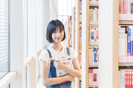 上海外國(guó)語大學(xué)在職研究生招生學(xué)院介紹